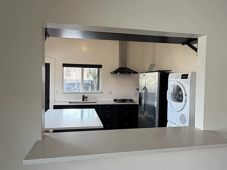210 E High Ave #1/2 — Photo 18