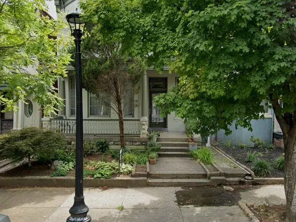 2033 W Grace St, Richmond, VA