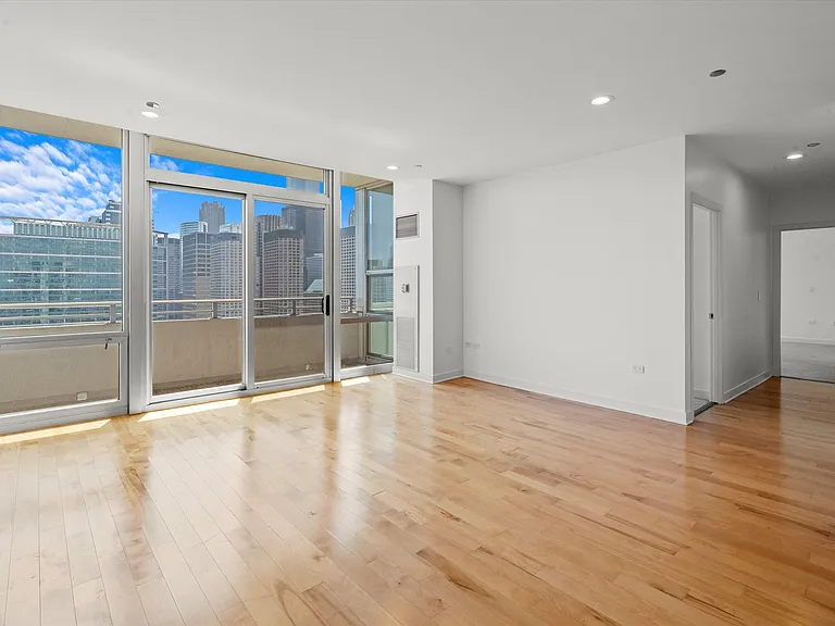737 W Washington Blvd #2804 — Photo 12