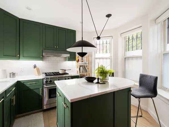 151 Lafayette Avenue image 6 of 24