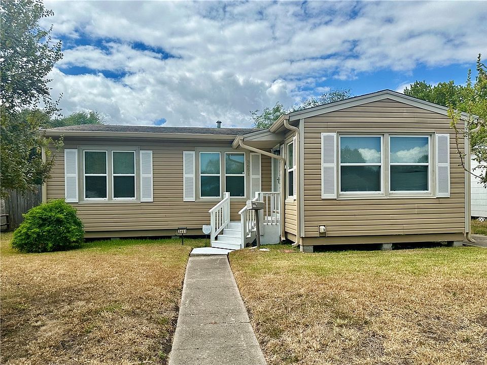 1st image of 3651 Lawnview St