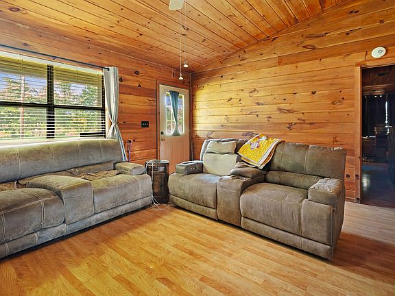 4th image of 1251 County Road 2232