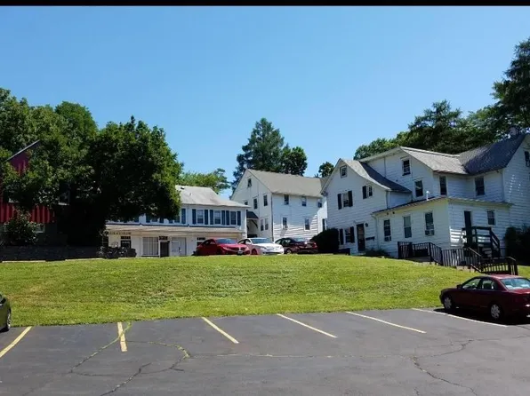 66 Fetters Mill Sq #A, Huntingdon Valley, PA 19006