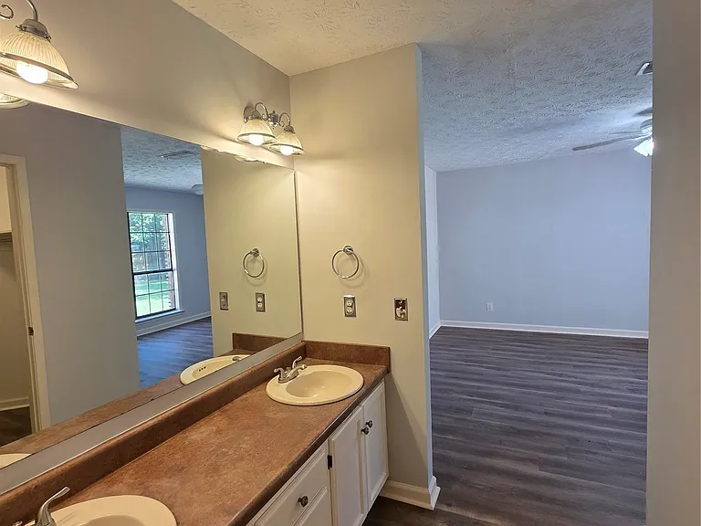 6225 Whitewater Ct — Photo 22