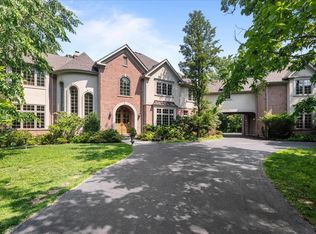 1005 Hiawatha Ln, Riverwoods, IL 60015