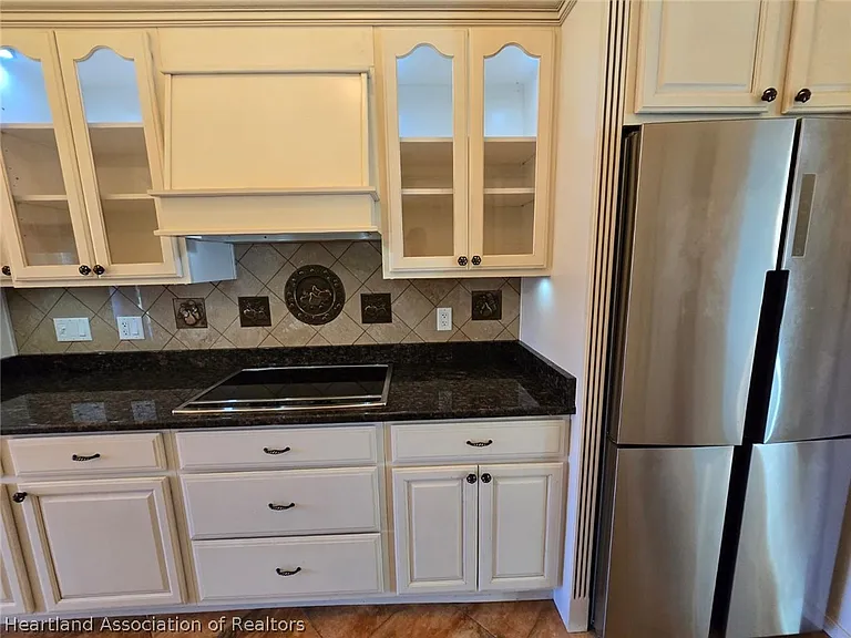 2922 Wynstone Dr — Photo 8