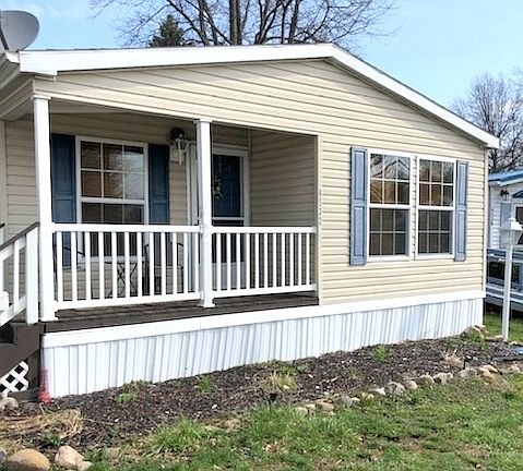 2nd image of 4532 N Park Ln