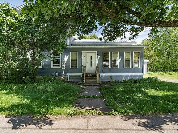 2nd image of 9 Clay St