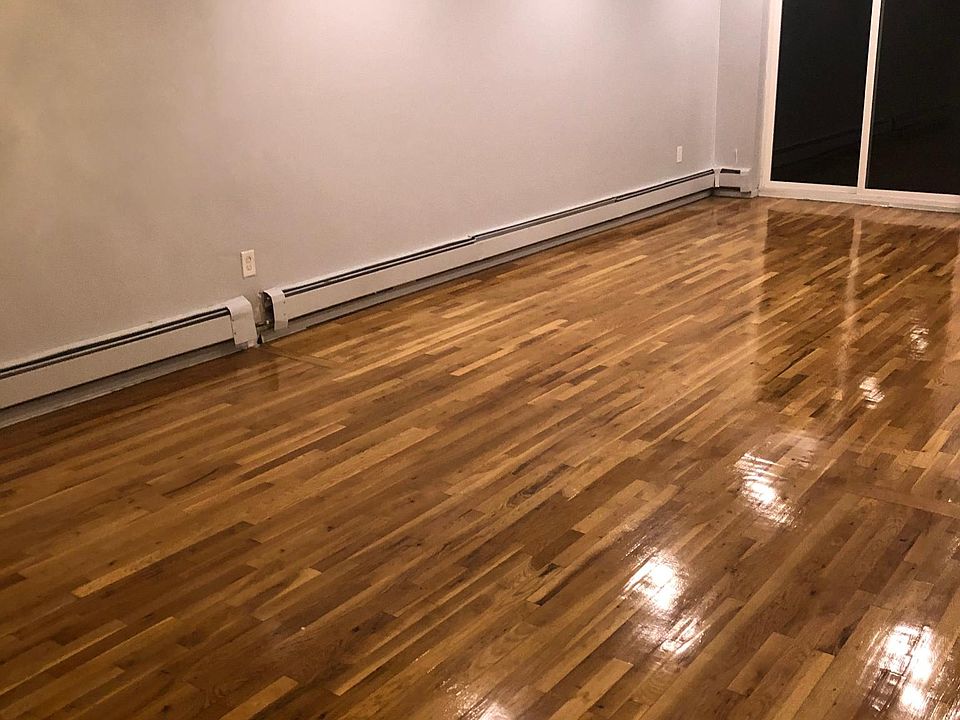 2nd image of 1025 E 226th St APT 3