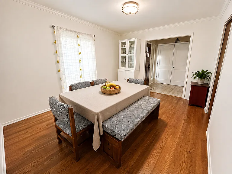 14802 Canonero St — Photo 3