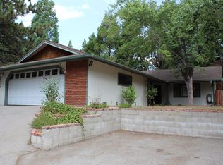 31060 Wild Oak Dr, Running Springs, CA 92382