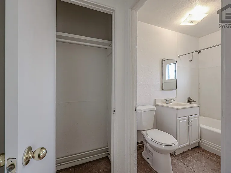 3601 W Melvin St — Photo 63