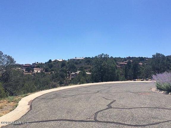 2nd image of 301 Sleepyglen Cir