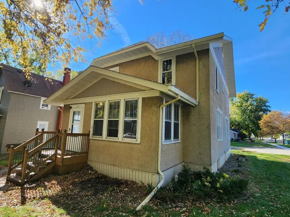 1231 Elliott Ave N, Glencoe, MN 55336