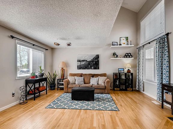 5th image of 6232 S Robb Way