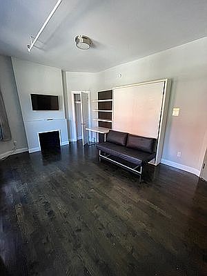 4th image of 2299 Adam C Powell Blvd #A4