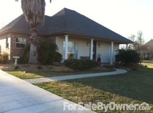 17443 Karen Dr, Prairieville, LA 70769