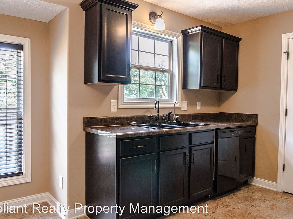 1st image of 2457 Andersonville Dr
