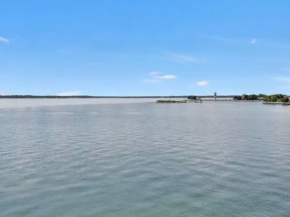 7039 Kingston Cove Ln APT 305, Willis, TX 77318