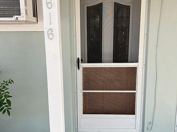 3rd image of 616 Dogwood Ct #616