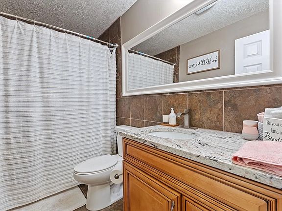 Private full bathroom