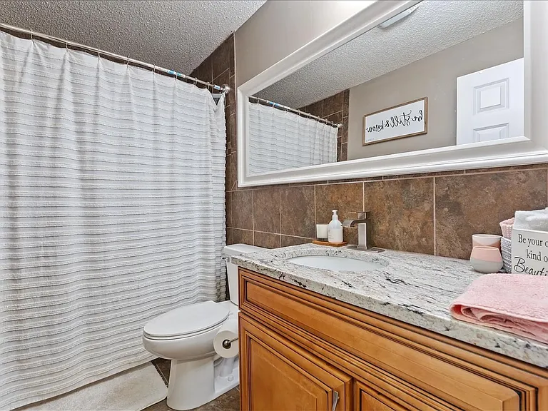 3454 Highlander Dr #B — Photo 8