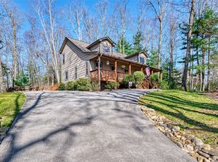 1101 Trays Island Rd, Sapphire, NC 28774