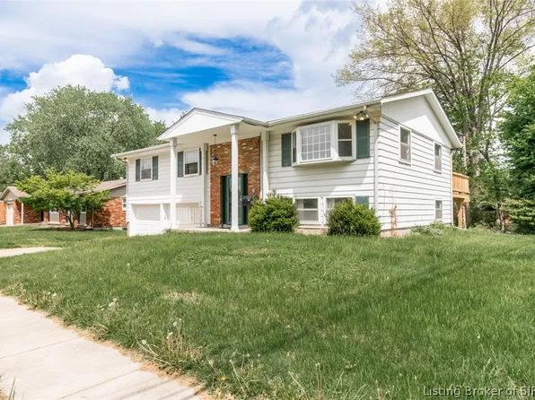 1103 Woodbourne Drive, New Albany, IN 47150