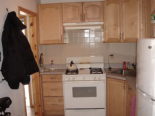 Rented by Aidonis Realty | media 1