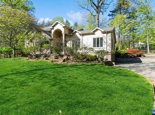 215 Highwood Ave, Tenafly, NJ 07670