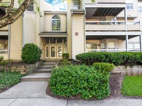 103 Claridge Ct, Princeton, NJ