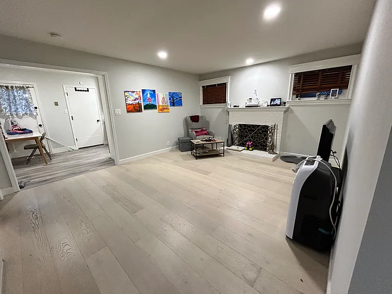 Living room.