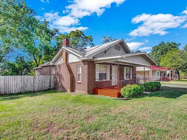 321 Alpine St, Hot Springs, AR 71913