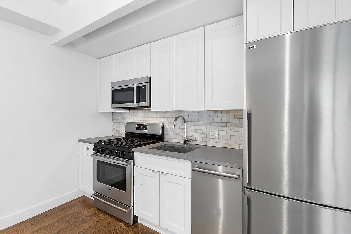 Building Photo - 114 Ridge St #6F