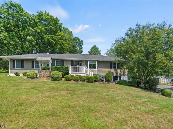 16 Hardscrabble Hill Rd, Raritan Twp., NJ 08822