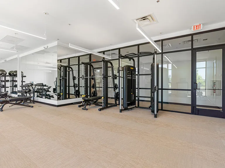 Burnett Lofts — Photo 5