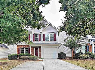 9483 Lakeview Rd, Union City, GA 30291