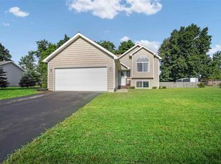 1316 Catsyl Rd, Jackson, MI 49203