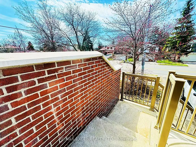 11 Plaisance Rd #5 — Photo 4