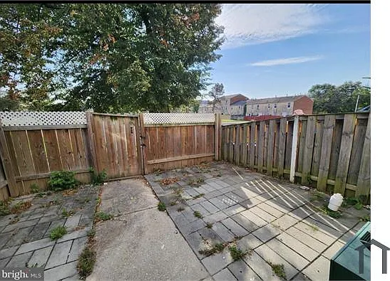 819 Aisquith St — Photo 13