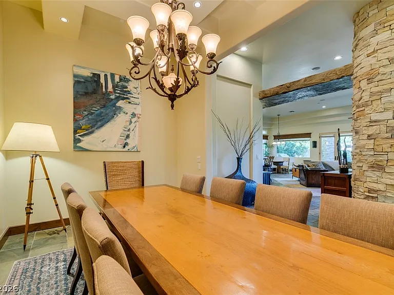 549 Regents Gate Dr — Photo 13