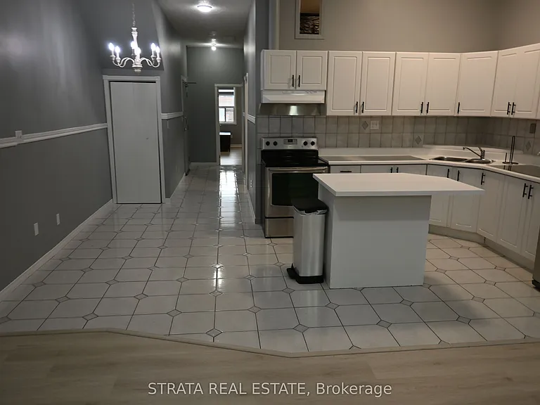 199 King St E #1 — Photo 27
