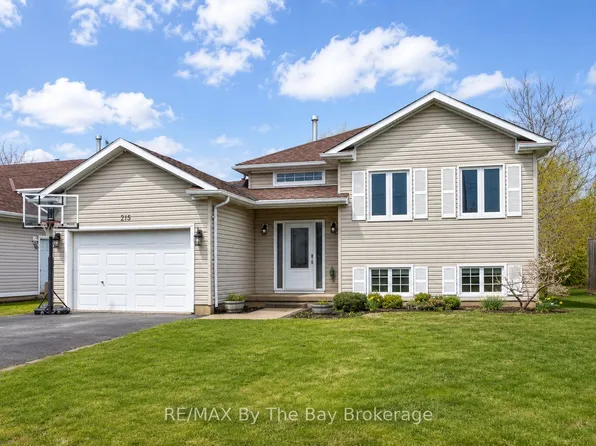 215 Montreal St, Clearview, ON L0M 1S0