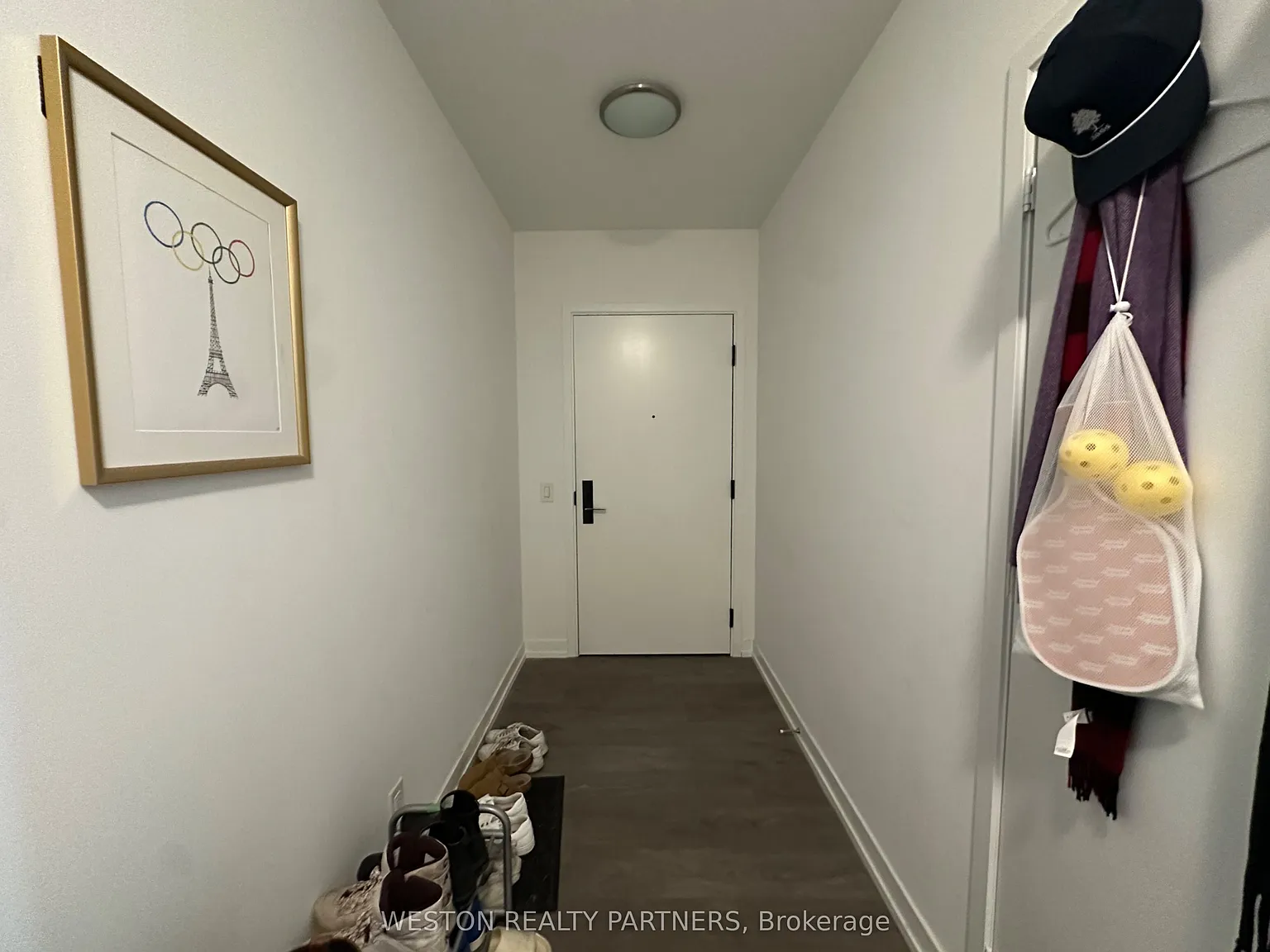 XO Condos — Photo 2