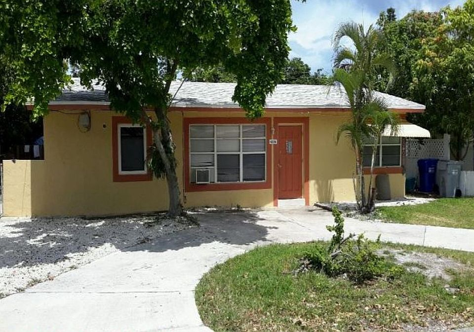 FRONT HOUSE 