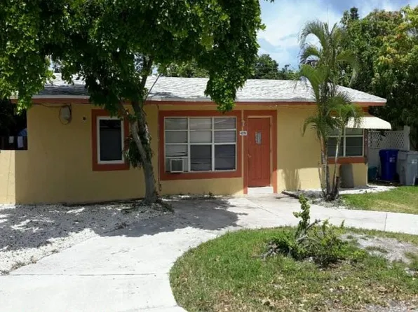 4220 NE 12th Ter, Pompano Beach, FL 33064
