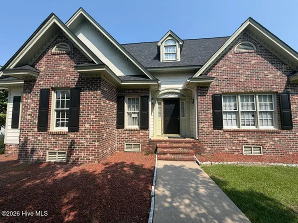 1733 Sparrow Hawk Lane, Rocky Mount, NC 27804