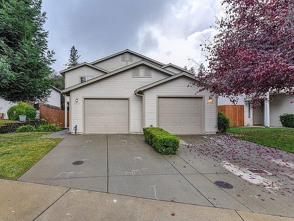 3rd image of 4000 Wimbledon Dr