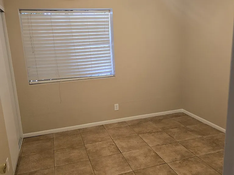 13715 El Rio Ln — Photo 8