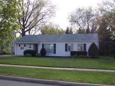 4214 W 220th St, Fairview Park, OH, 44126